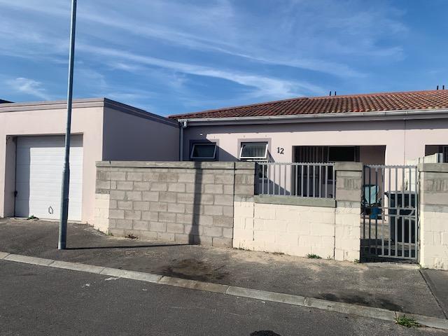2 Bedroom Property for Sale in Mitchells Plain Central Western Cape